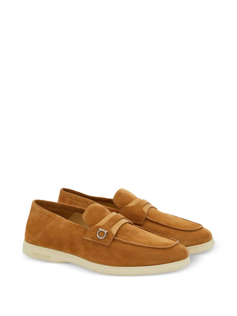 Ferragamo Gancini-Buckle Leather Loafers in Neutrals