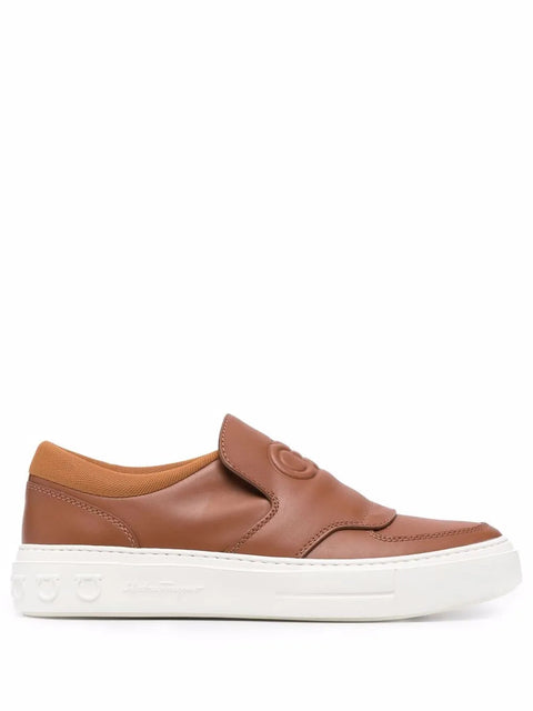 Ferragamo Sneaker in Brown