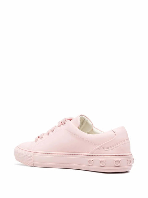 Ferragamo Gancini Sneakers in Pink