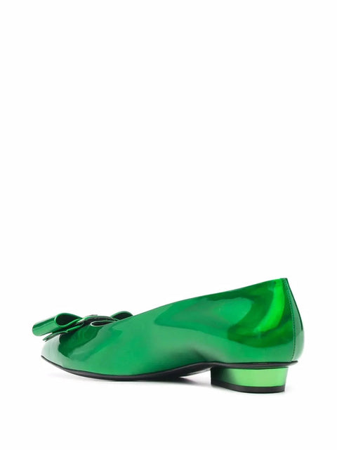 Ferragamo Viva Bow Ballerina Shoes in GREEN